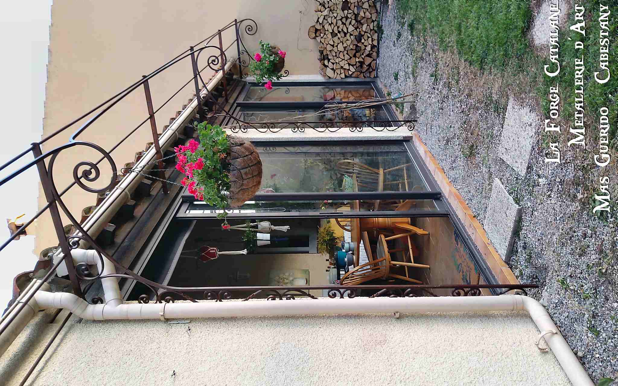 treille ouvragee avec volutes forge catalane.jpg